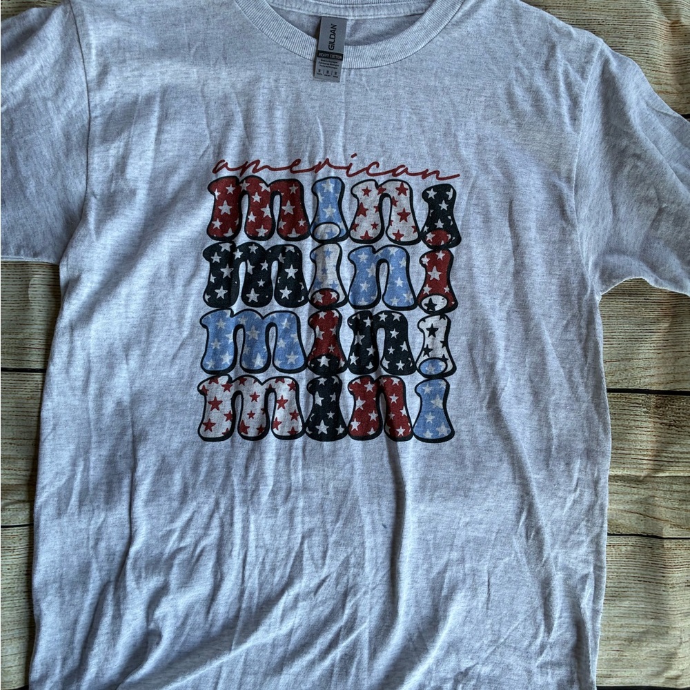 Gildan grey youth size medium Tee with American Flag Graphic